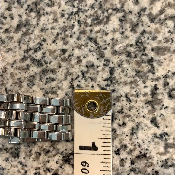 Authentic SS Raymond Weil diamond watch - Picture 4 of 11